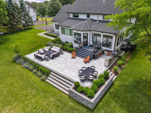 outdoor patio project with a raised garden constructed with LibertyStone retaining wall block